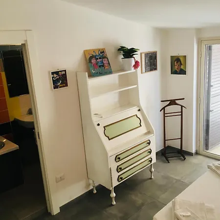 Libertino Affittacamere Tropea